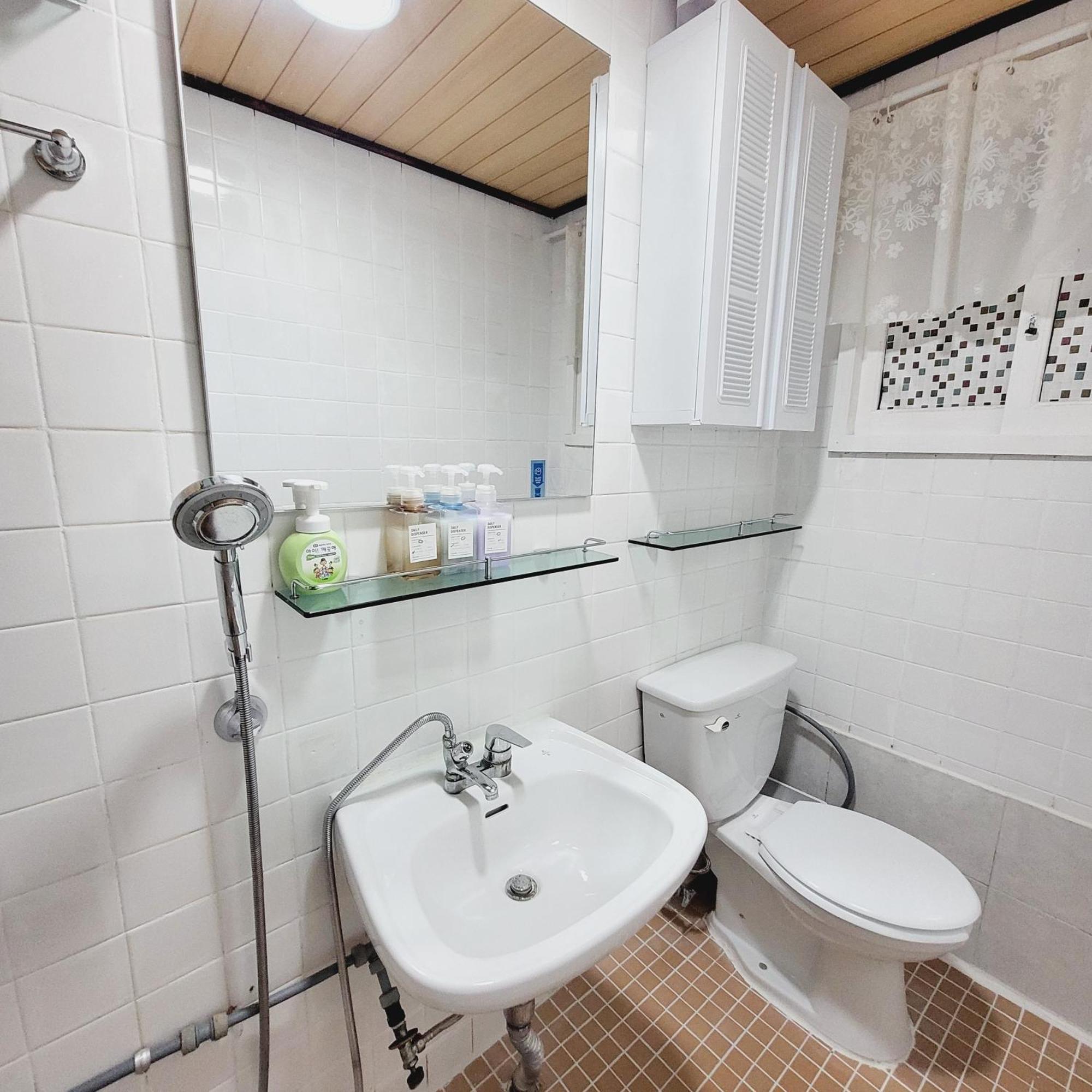 Cozy Private Home Newly Renovated #3 Seoul Exterior photo